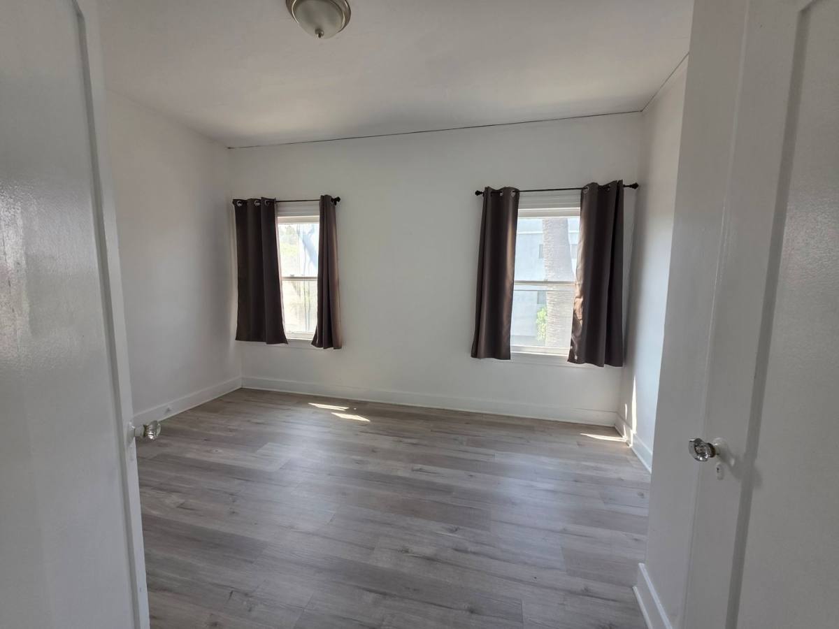 Apartment for rent at 1000 - 1016 N Croft Ave, West Hollywood, CA 90069