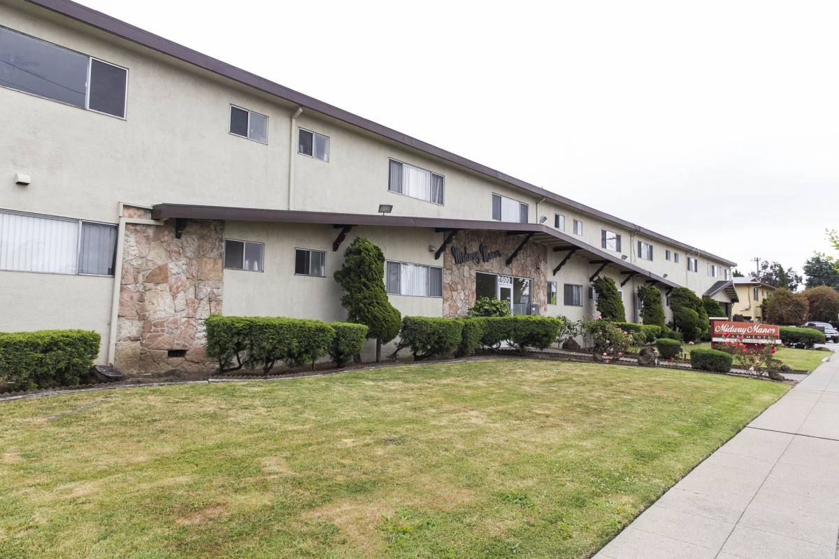 Apartment for rent at 1600 162nd Ave, San Leandro, CA 94578