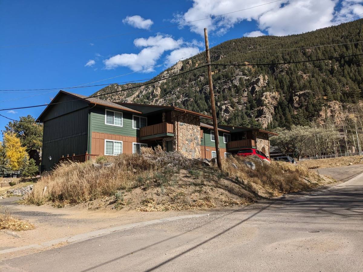 Apartment for rent at 402 Eleventh St, Georgetown, CO 80444