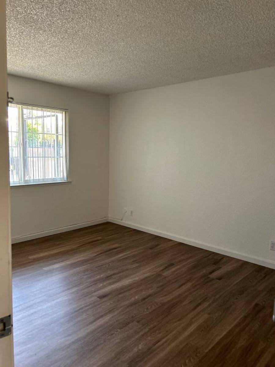 Apartment for rent at 1181 Fulton Ave, Sacramento, CA 95825