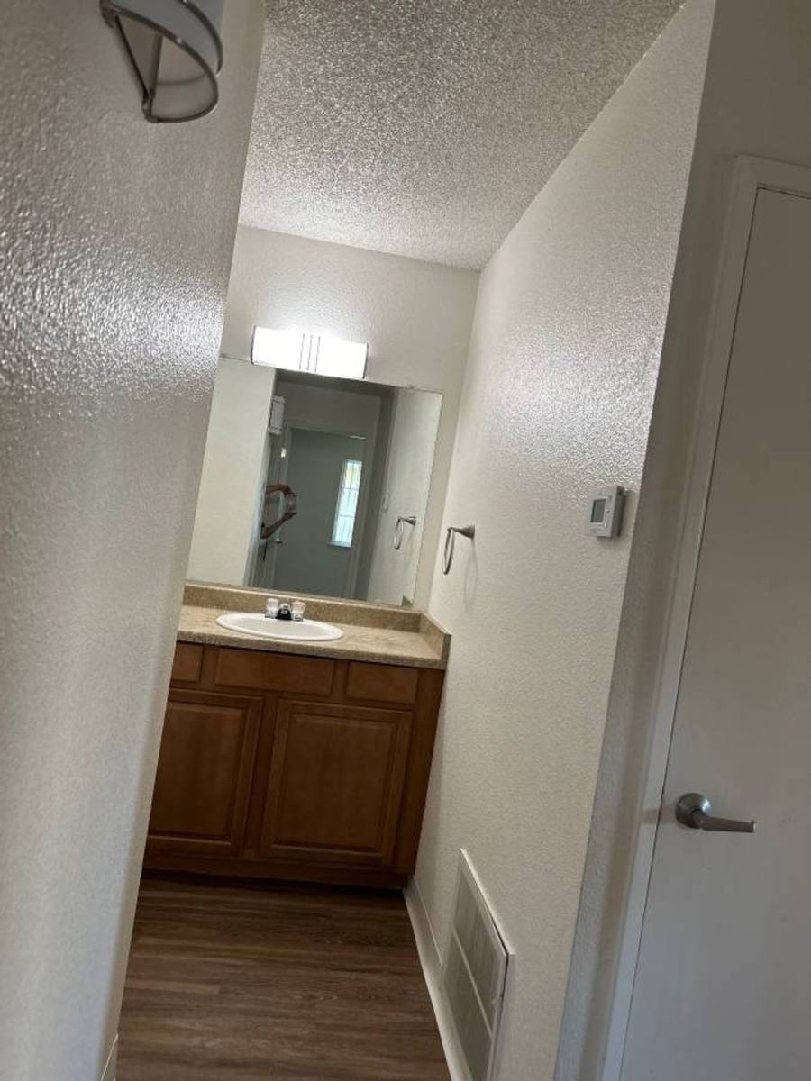 Apartment for rent at 1181 Fulton Ave, Sacramento, CA 95825