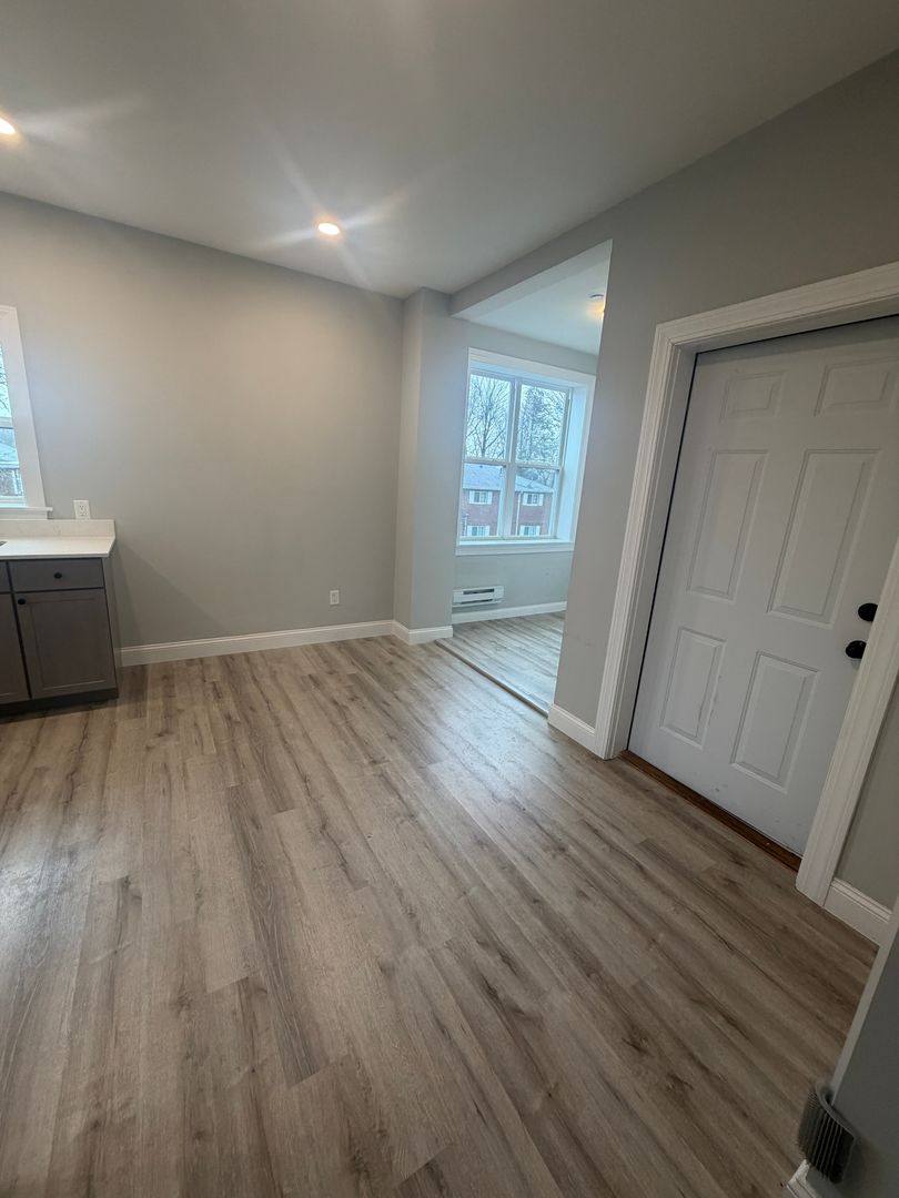 Apartment for rent at 566-572 Main St, Shrewsbury, MA 01545