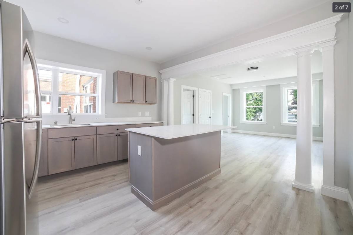 Apartment for rent at 566-572 Main St, Shrewsbury, MA 01545
