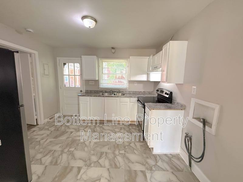 House for rent at 1408 Dean St, Charlotte, NC 28216