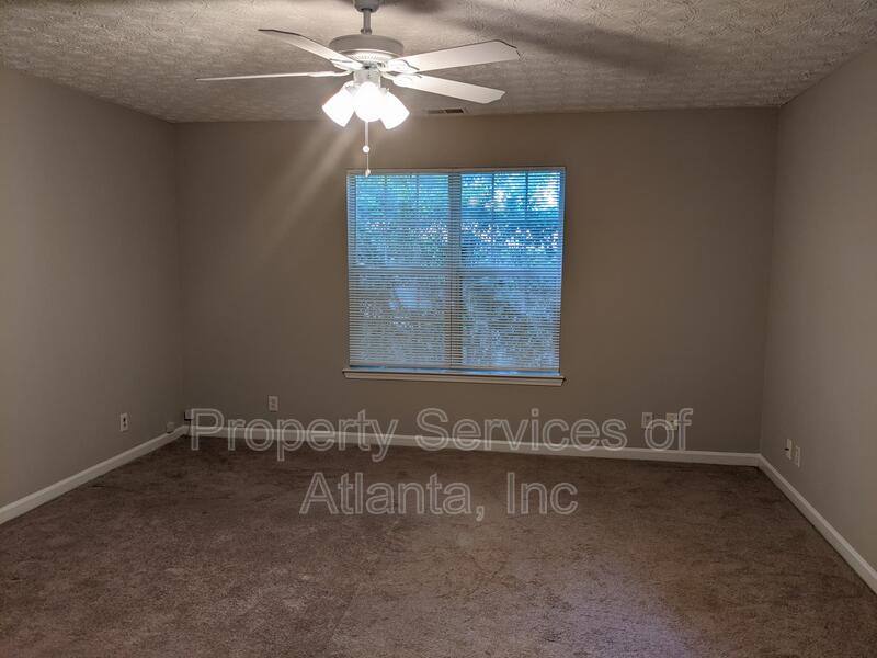 House for rent at 153 Oakland Blvd, Stockbridge, GA 30281