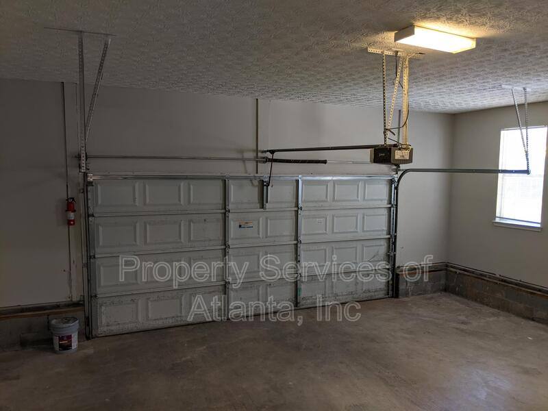 House for rent at 153 Oakland Blvd, Stockbridge, GA 30281