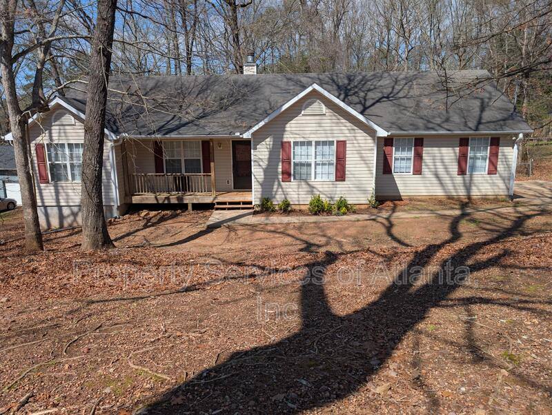 House for rent at 153 Oakland Blvd, Stockbridge, GA 30281