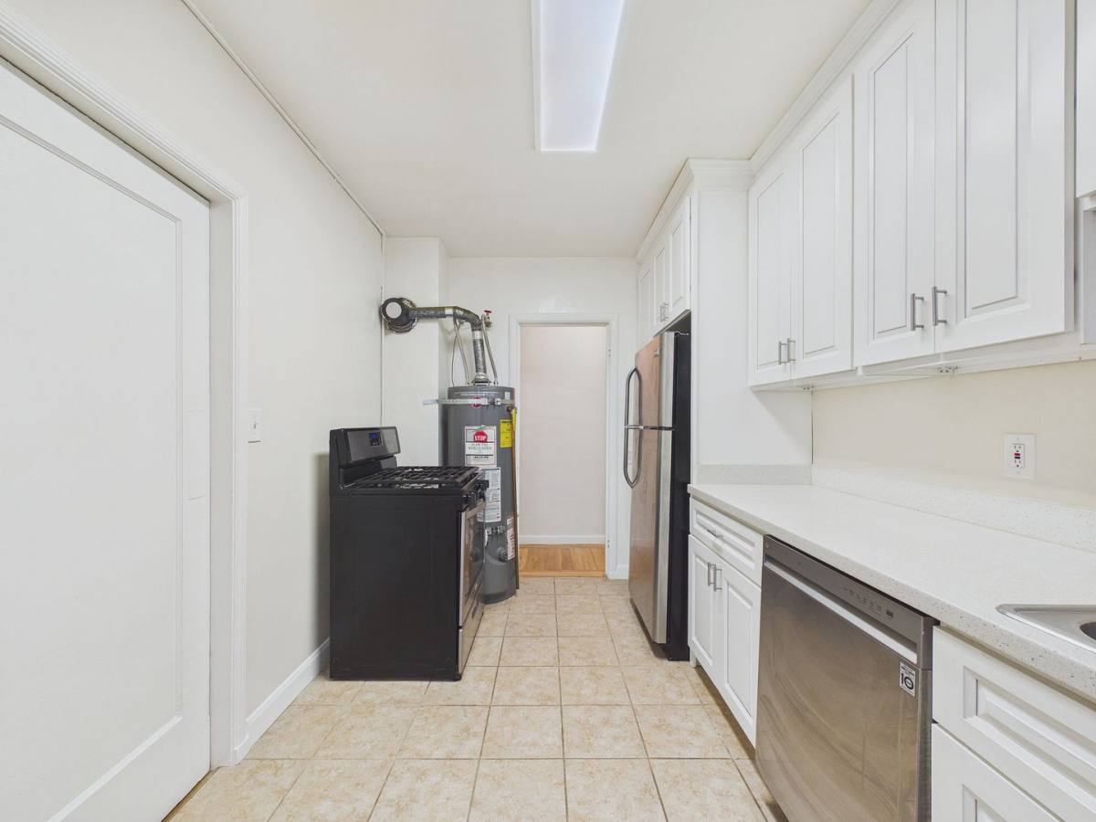 Apartment for rent at 1148 Norwood Ave, Oakland, CA 94610