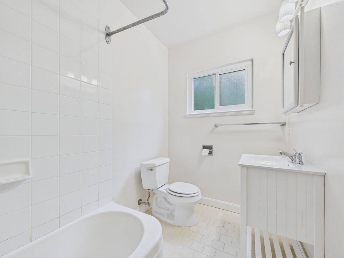 Apartment for rent at 1148 Norwood Ave, Oakland, CA 94610