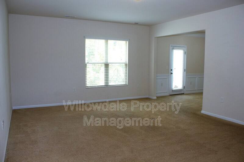 Townhouse for rent at 421 Chanson Dr, Cary, NC 27519