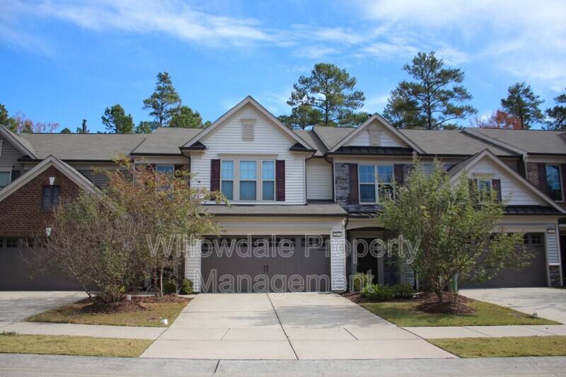 Townhouse for rent at 421 Chanson Dr, Cary, NC 27519