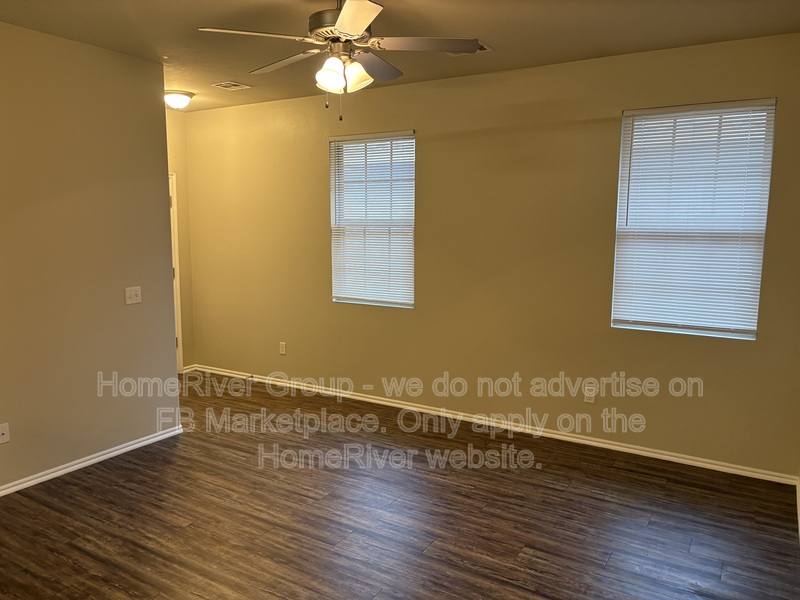 Apartment for rent at 200 Ashley Dr, Edmond, OK 73003