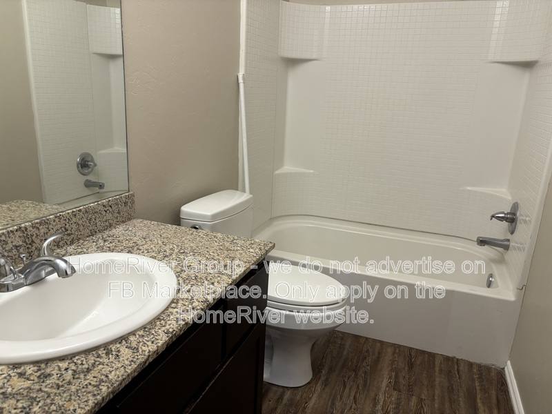 Apartment for rent at 200 Ashley Dr, Edmond, OK 73003