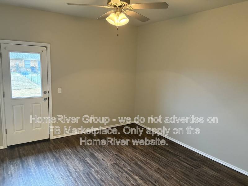 Apartment for rent at 200 Ashley Dr, Edmond, OK 73003