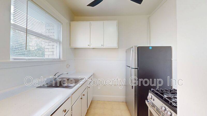 Apartment for rent at 1425 Harrison St #323, Oakland, CA 94612