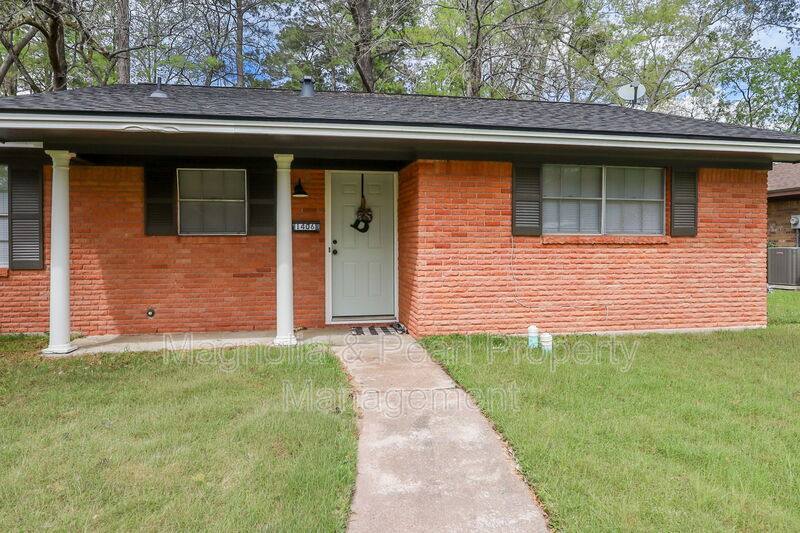 House for rent at 1406 Russell Ave, Lufkin, TX 75904