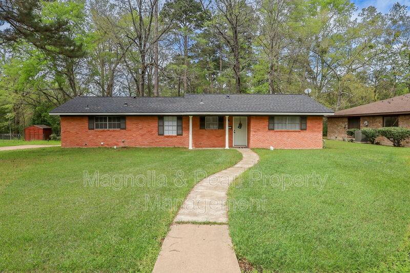 House for rent at 1406 Russell Ave, Lufkin, TX 75904