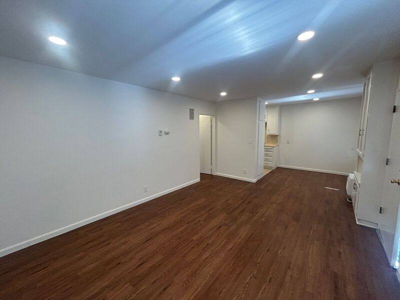 Apartment for rent at 346 N Louise St #12, Glendale, CA 91206