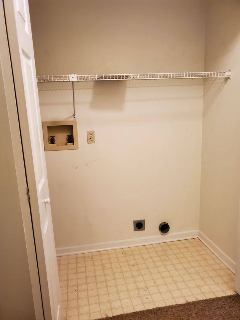 Apartment for rent at 414 417 426 Munson Place, Traverse City, MI 49686