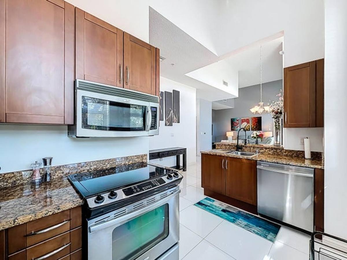 Townhouse for rent at 450 N Federal Highway 103, Boynton Beach, FL 33435