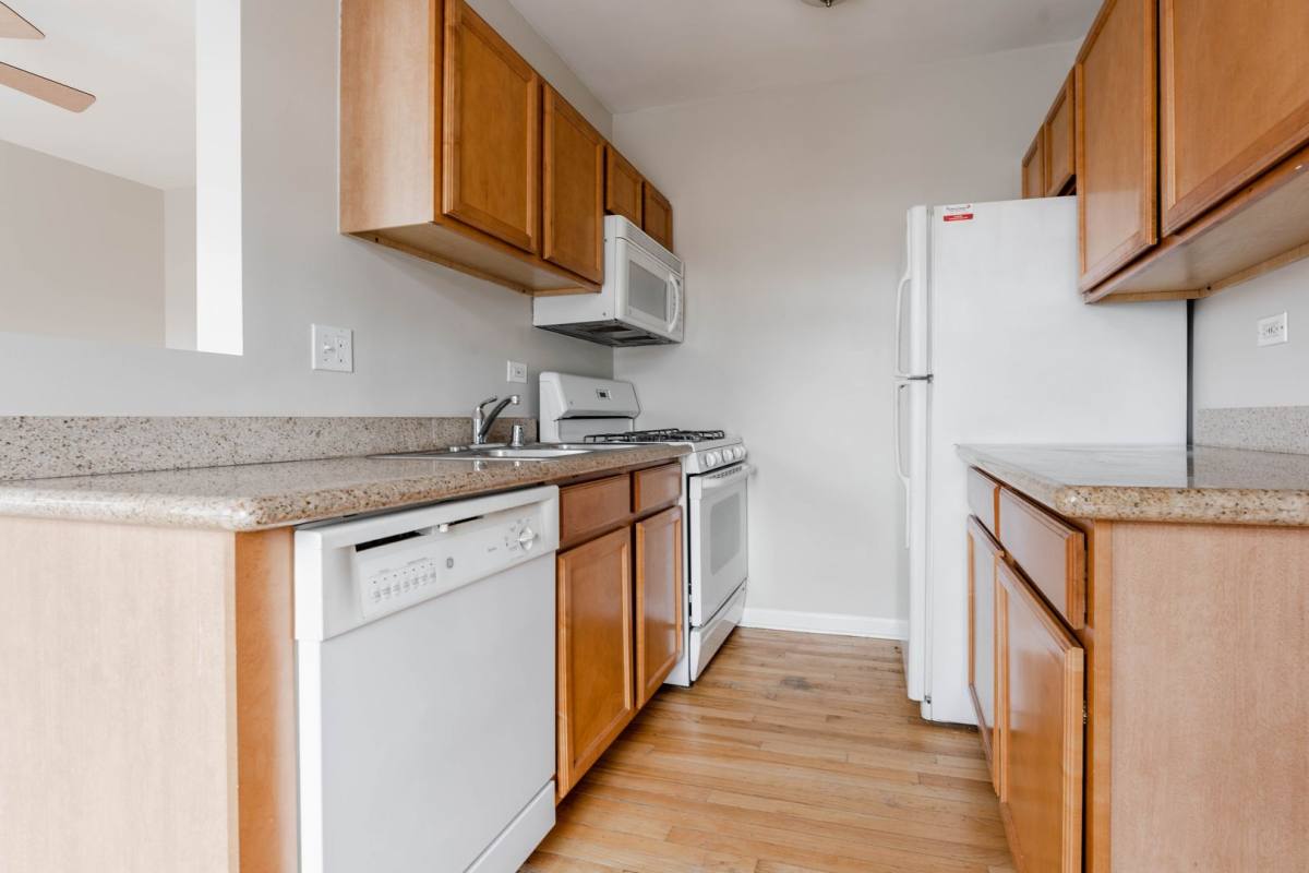 Apartment for rent at 4715 N Malden St, Chicago, IL 60640