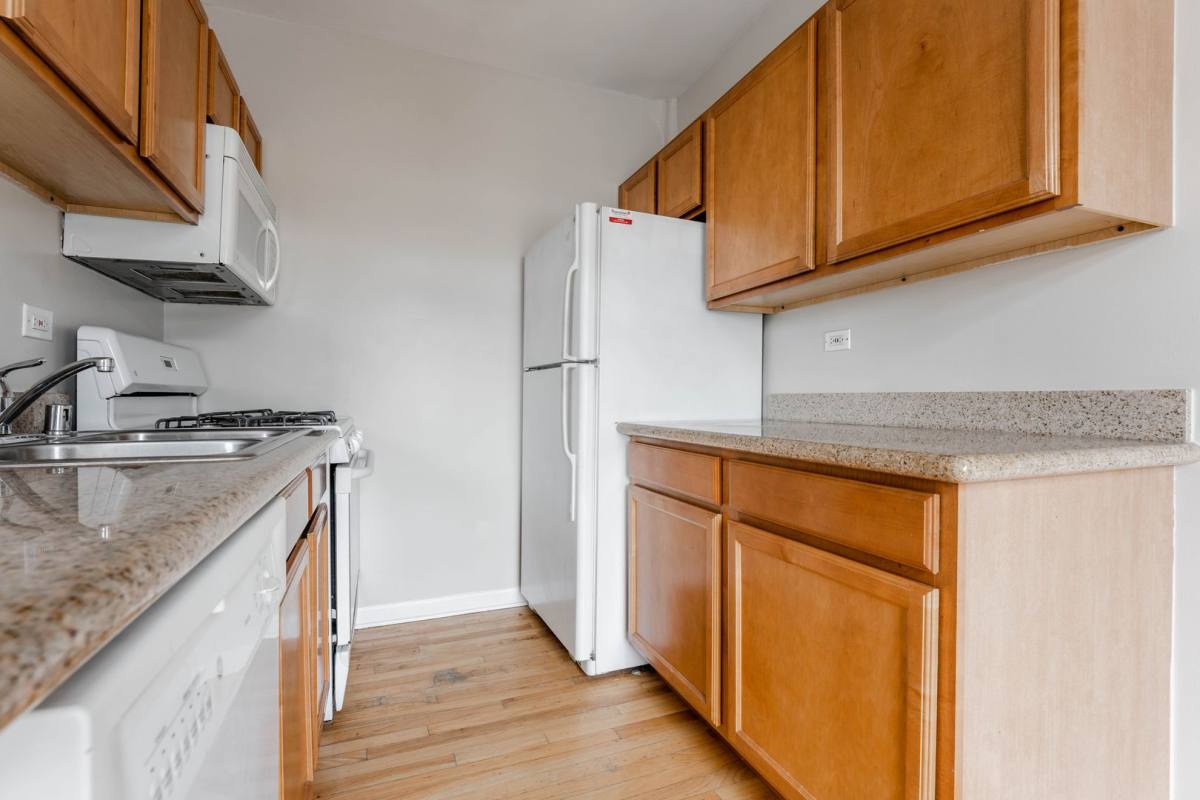 Apartment for rent at 4715 N Malden St, Chicago, IL 60640