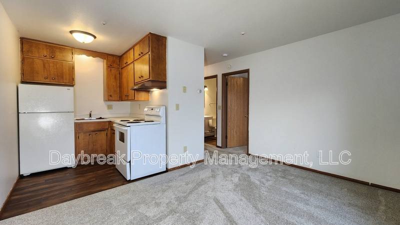 Apartment for rent at 915 7th Ave N #15, Moorhead, MN 56560