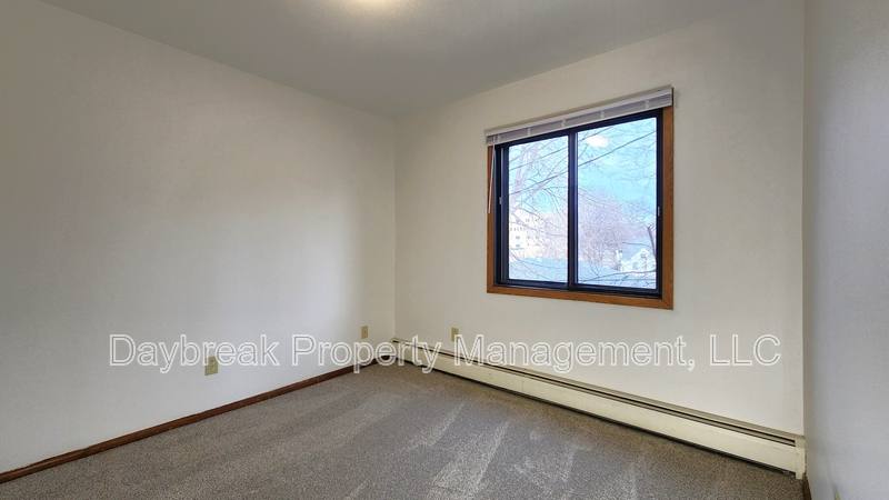 Apartment for rent at 915 7th Ave N #15, Moorhead, MN 56560
