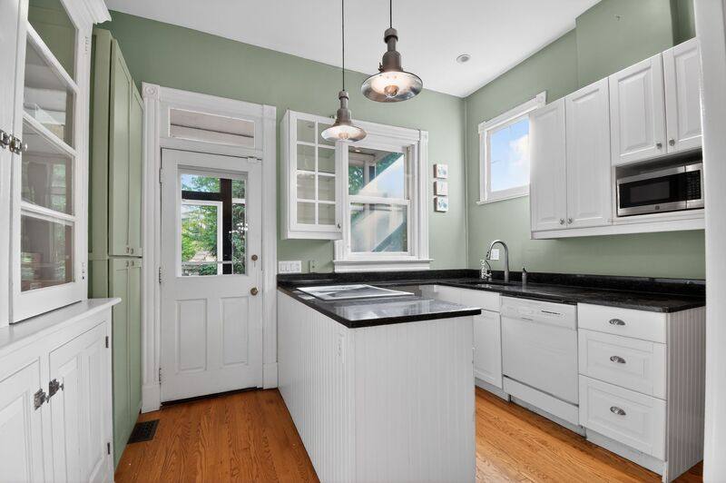 House for rent at 1319 Massachusetts Ave SE #1, Washington, DC 20003