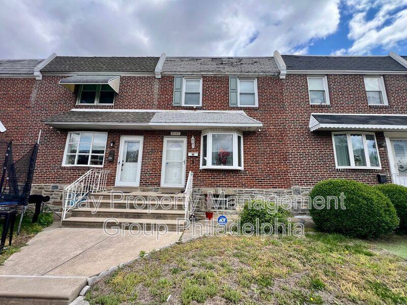 Townhouse for rent at 2121 Lardner St, Philadelphia, PA 19149