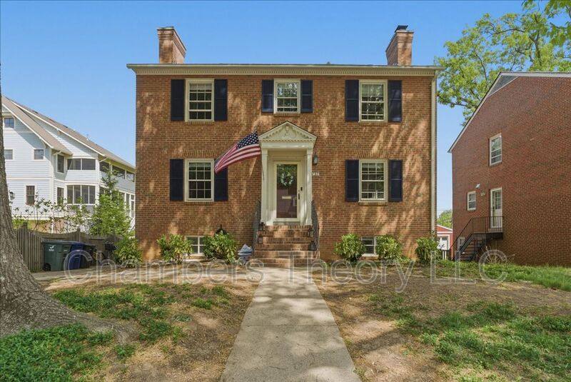 House for rent at 127 N Garfield St, Arlington, VA 22201