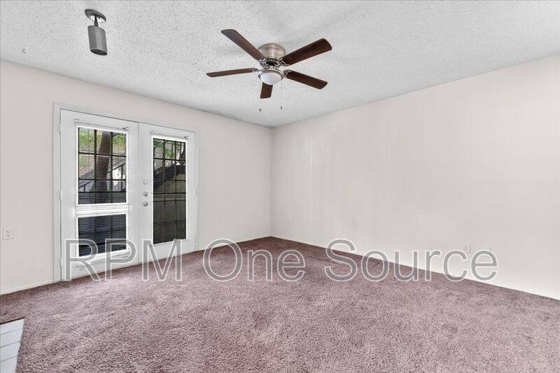 Townhouse for rent at 9621 Walnut St #6106, Dallas, TX 75243