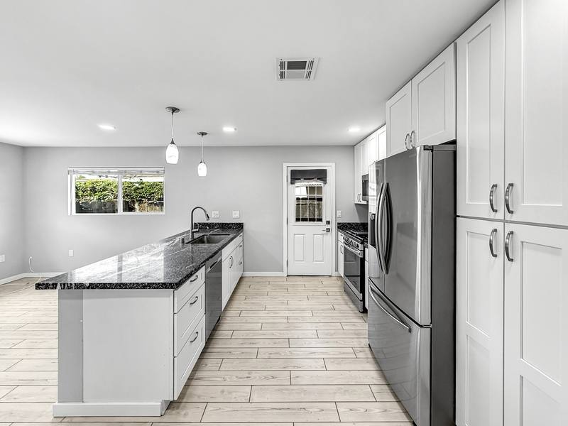Townhouse for rent at 6123 Horton Dr, La Mesa, CA 91942
