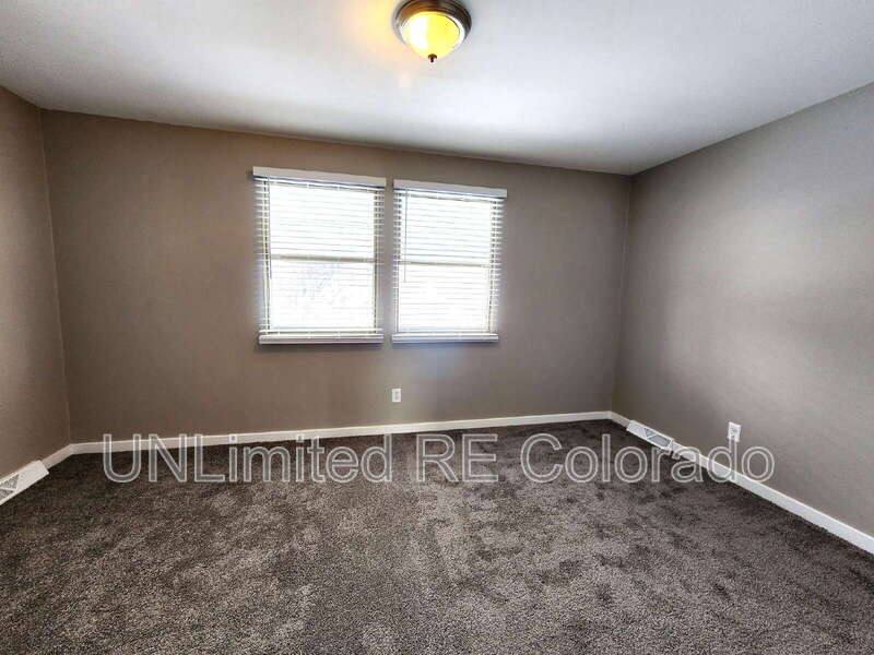 Apartment for rent at 42 Lansing St, Aurora, CO 80010