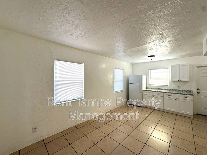 House for rent at 626 31st St S, Saint Petersburg, FL 33712