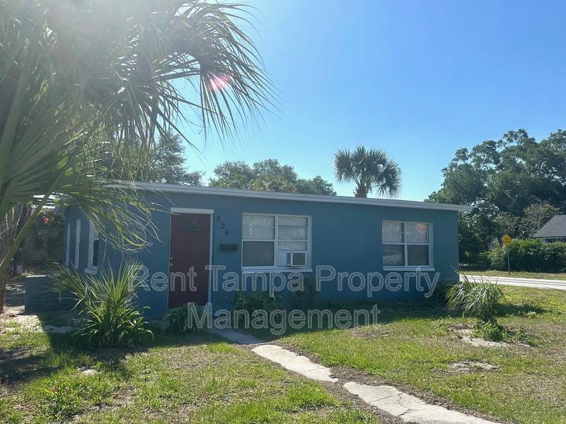 House for rent at 626 31st St S, Saint Petersburg, FL 33712