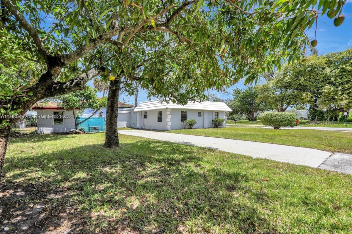 Apartment for rent at 2701 NW 18th Terrace #2701A, Fort Lauderdale, FL 33311