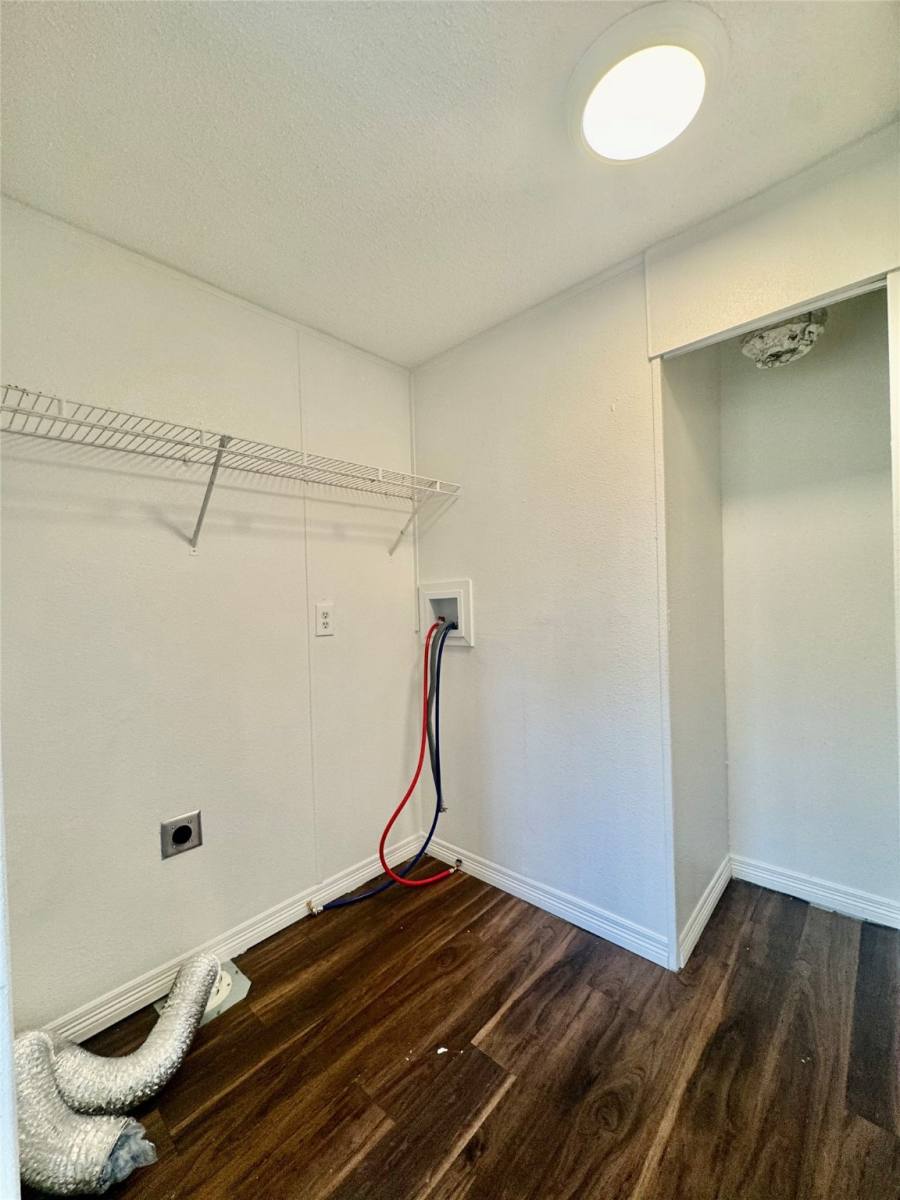 Apartment for rent at 1007 Spooner St, Pasadena, TX 77506