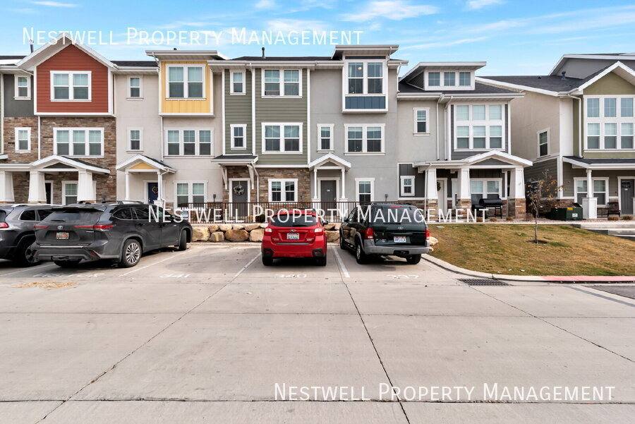 Townhouse for rent at 323 N 725 E, Vineyard, UT 84059