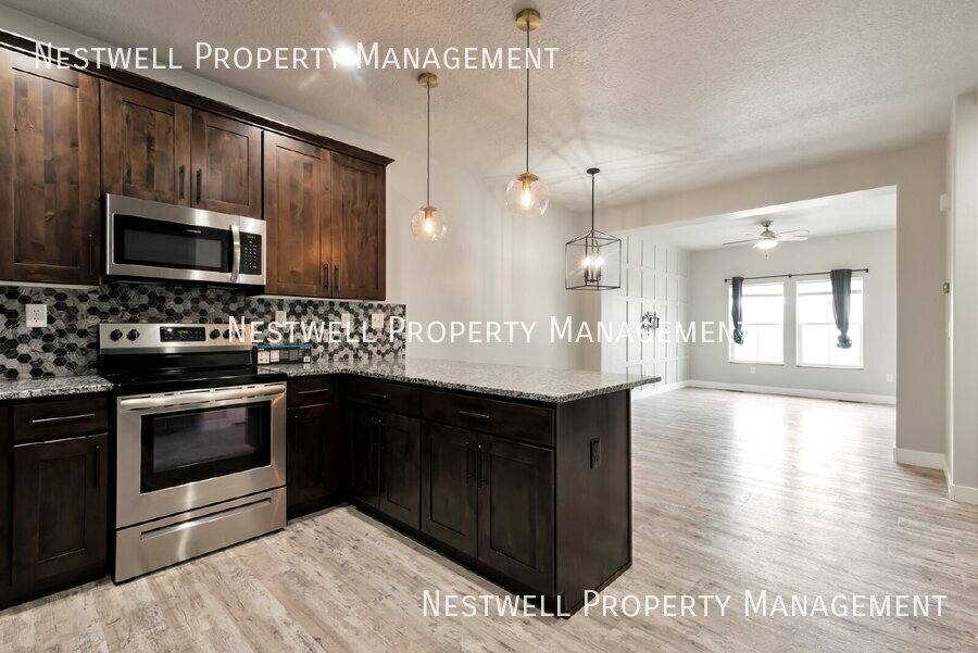 Townhouse for rent at 323 N 725 E, Vineyard, UT 84059