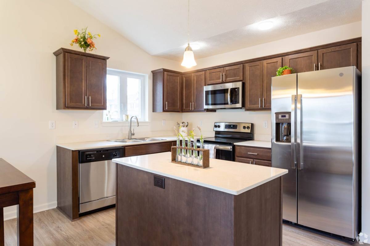 Townhouse for rent at 182 Redon Circle, Webster, NY 14580