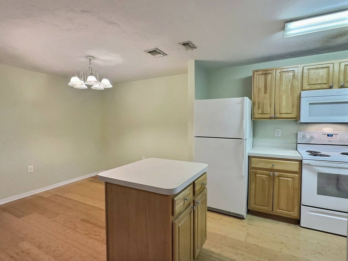Apartment for rent at 4751 Travini Circle #4-105, Sarasota, FL 34235