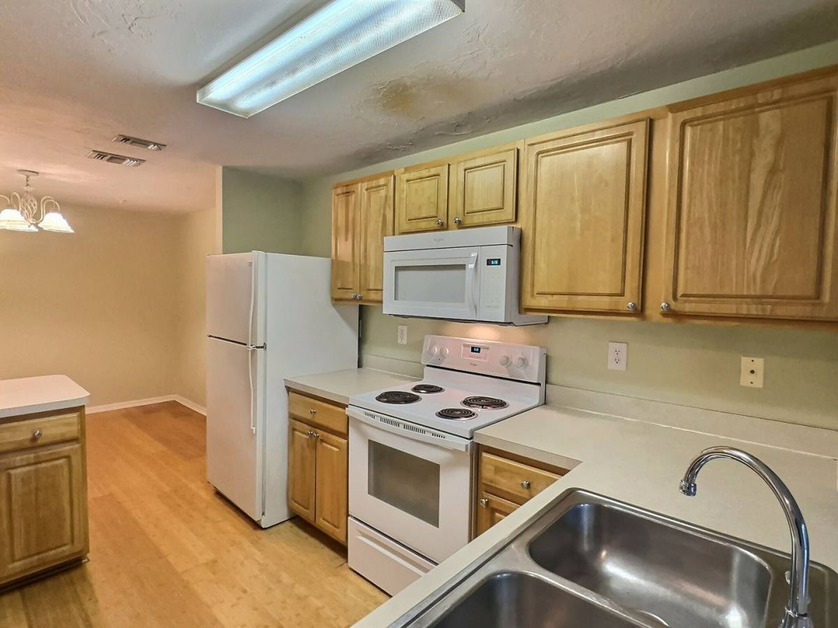 Apartment for rent at 4751 Travini Circle #4-105, Sarasota, FL 34235