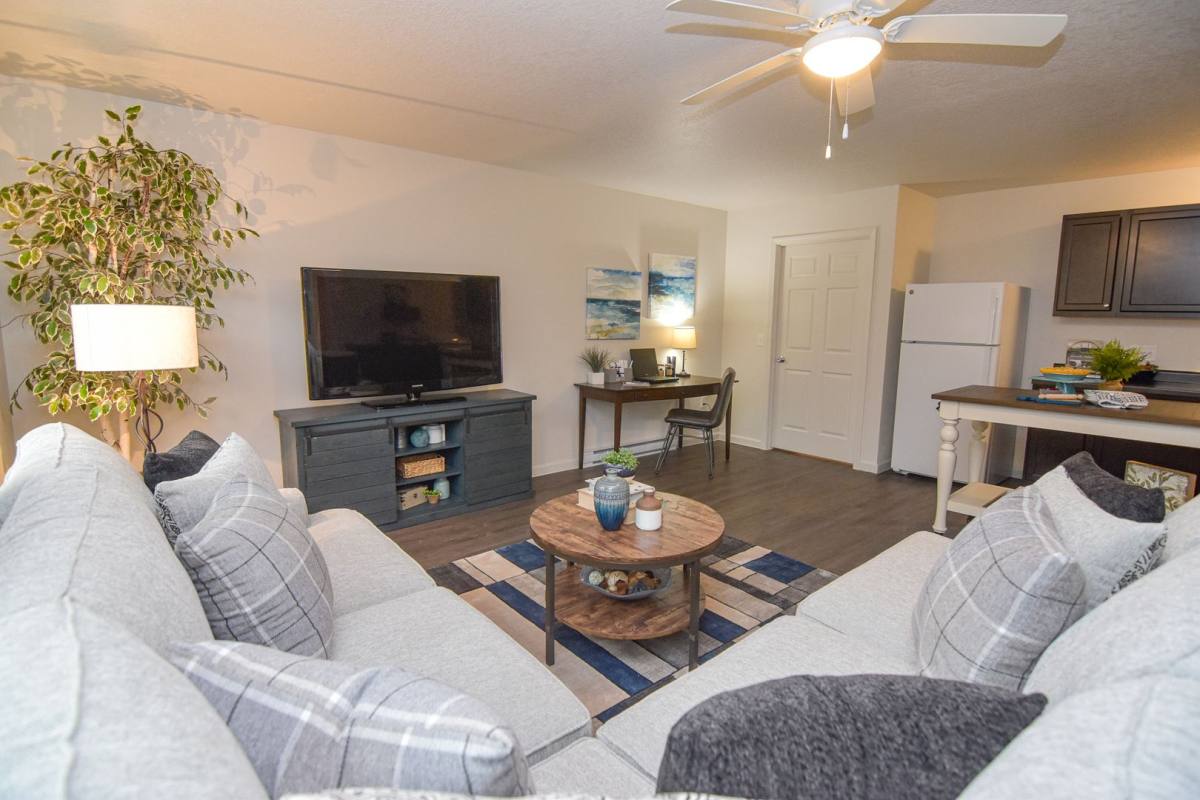Apartment for rent at 1407 W Mills St, Winterset, IA 50273