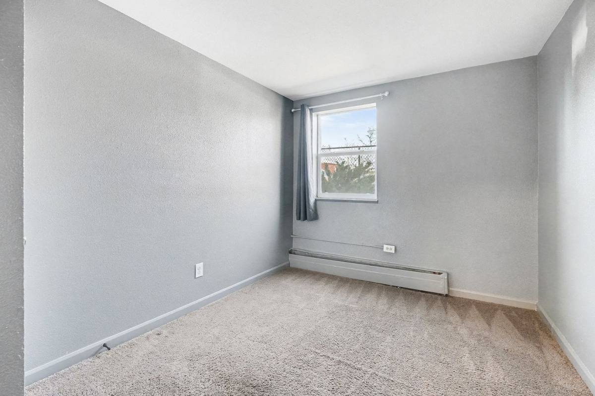 Apartment for rent at 1600 Clinton St, Aurora, CO 80010
