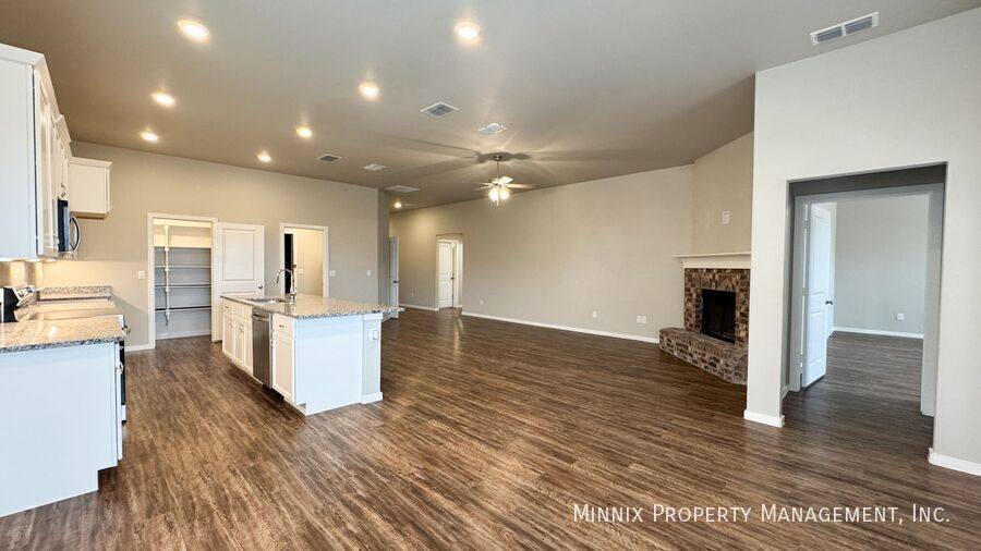 House for rent at 2006 Kenwood Ave, Lubbock, TX 79407