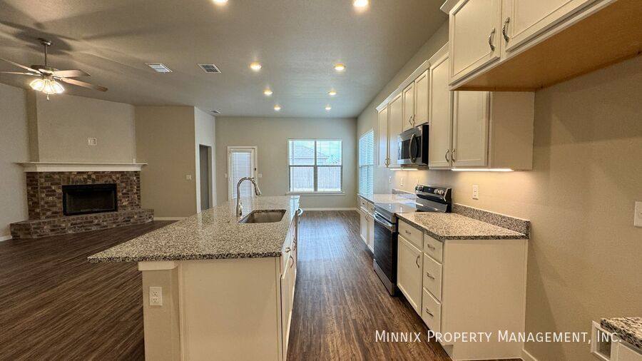 House for rent at 2006 Kenwood Ave, Lubbock, TX 79407