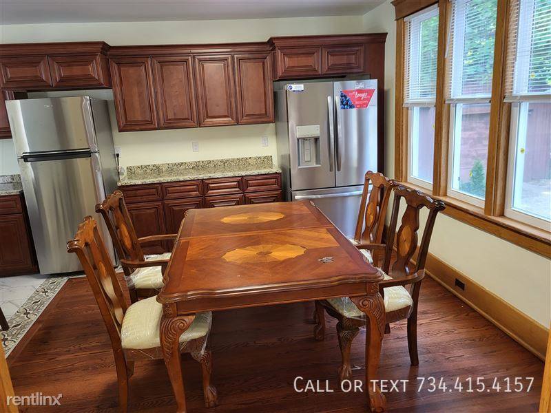 House for rent at 1111 White St, Ann Arbor, MI 48104
