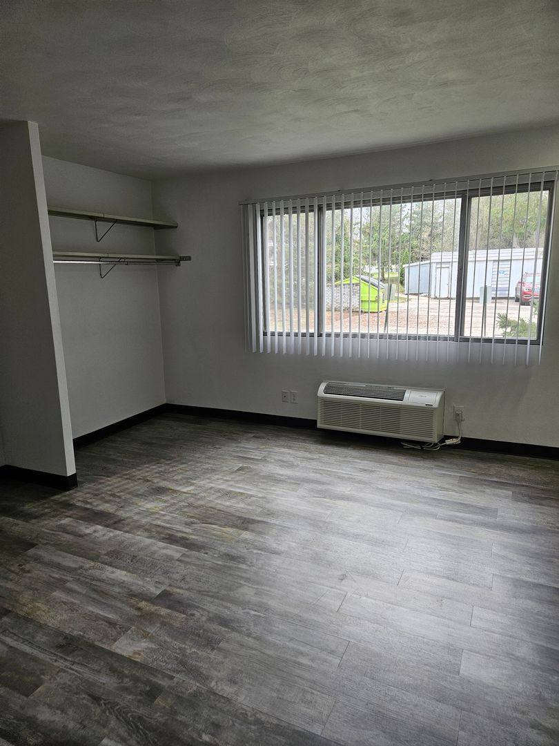 Apartment for rent at 311 W Kalsched St, Marshfield, WI 54449