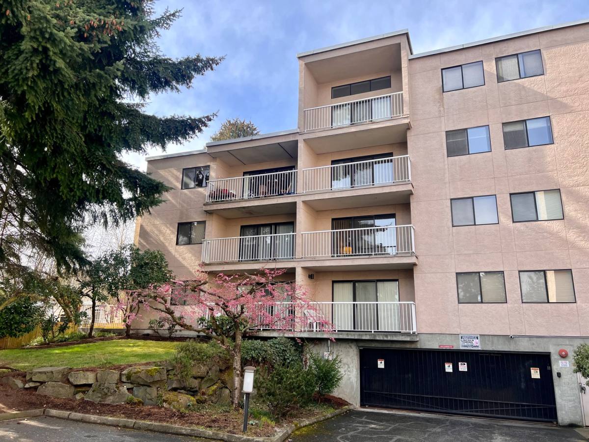 Apartment for rent at 1901 1903 NE, Seattle, WA 98115